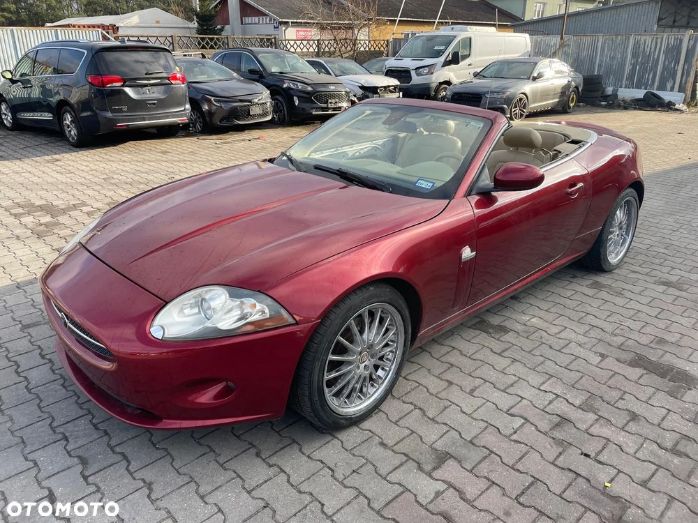 Jaguar XK 4.2 - 8