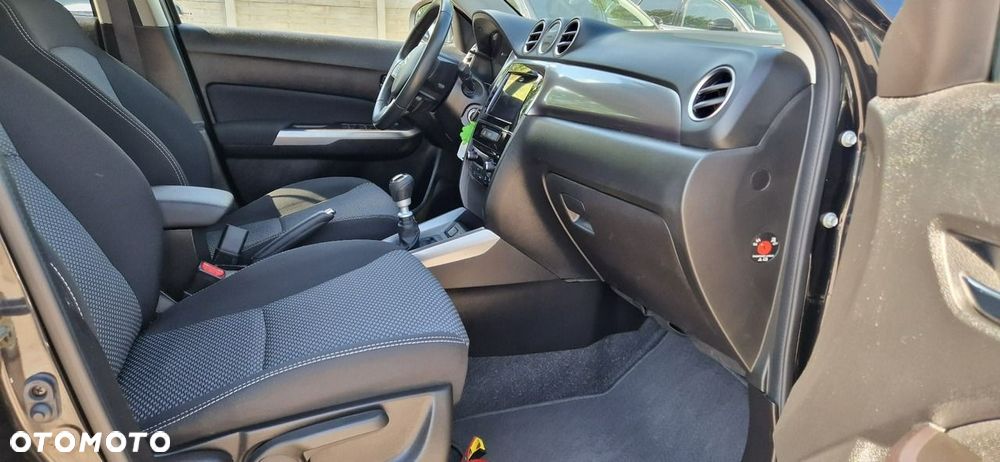 Suzuki Vitara - 30