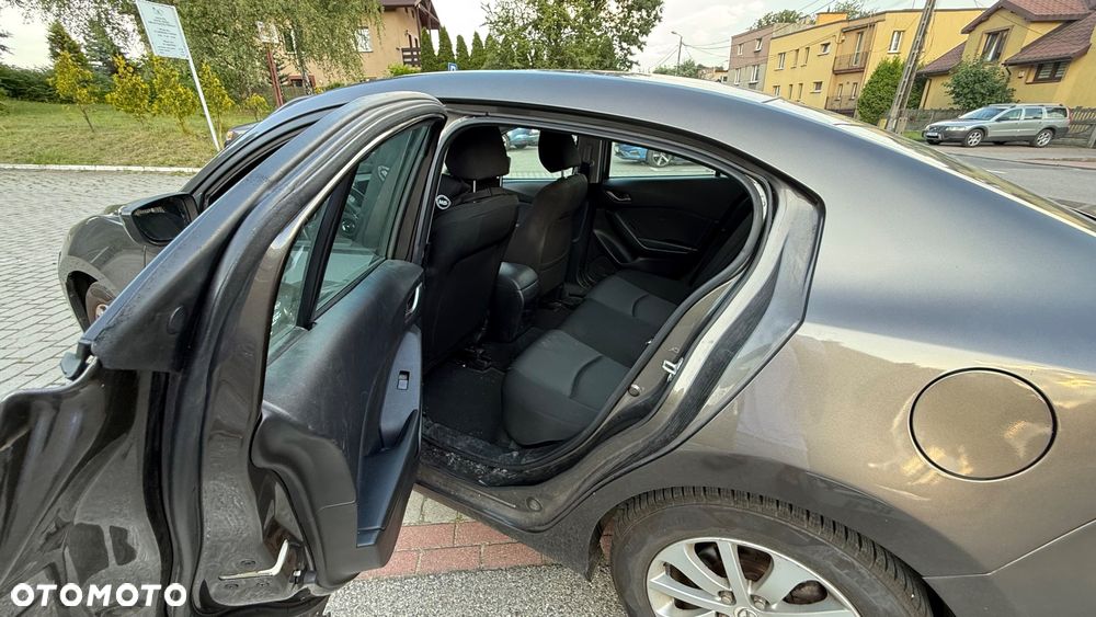 Mazda 3 - 8