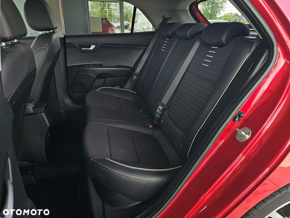 Kia Rio - 30
