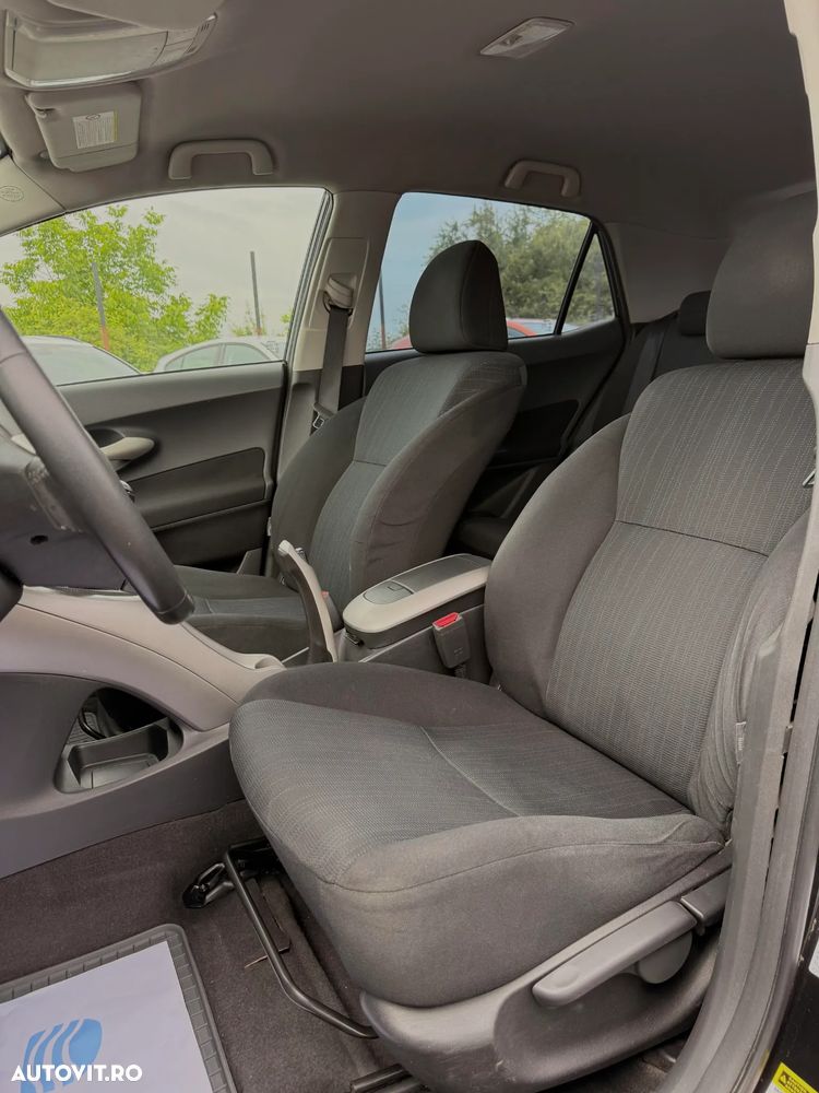 Toyota Auris 1.4 Luna Plus - 18