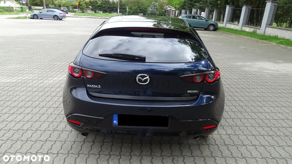 Mazda 3 - 8