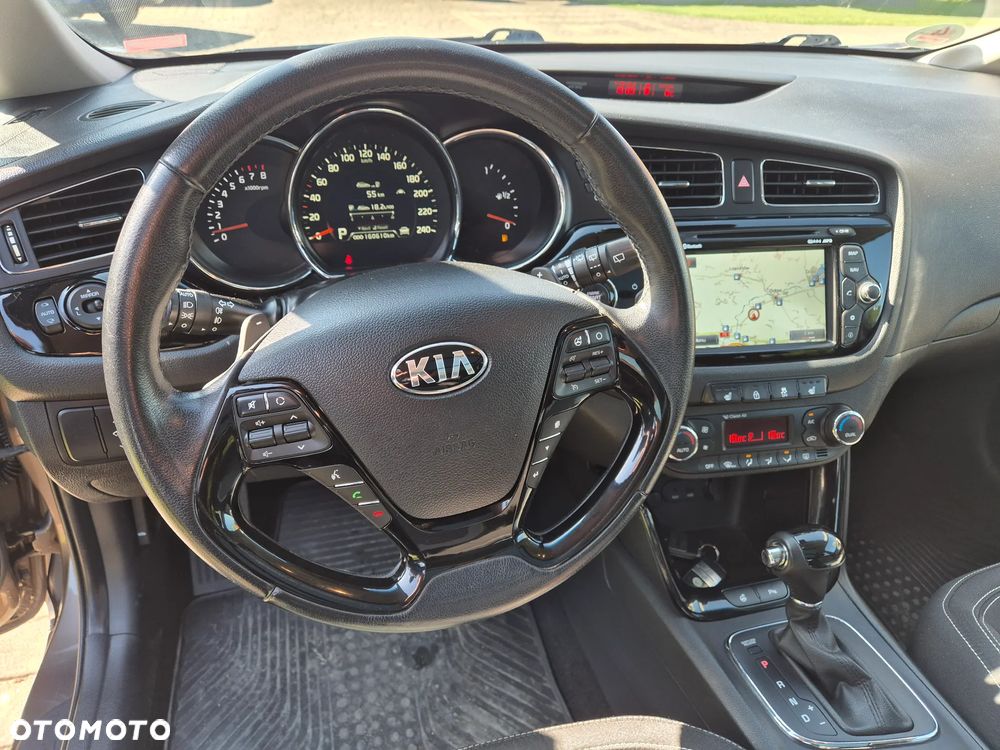 Kia Ceed 1.6 GDI L DCT - 15