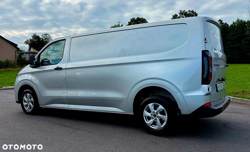 Ford Custom - 6