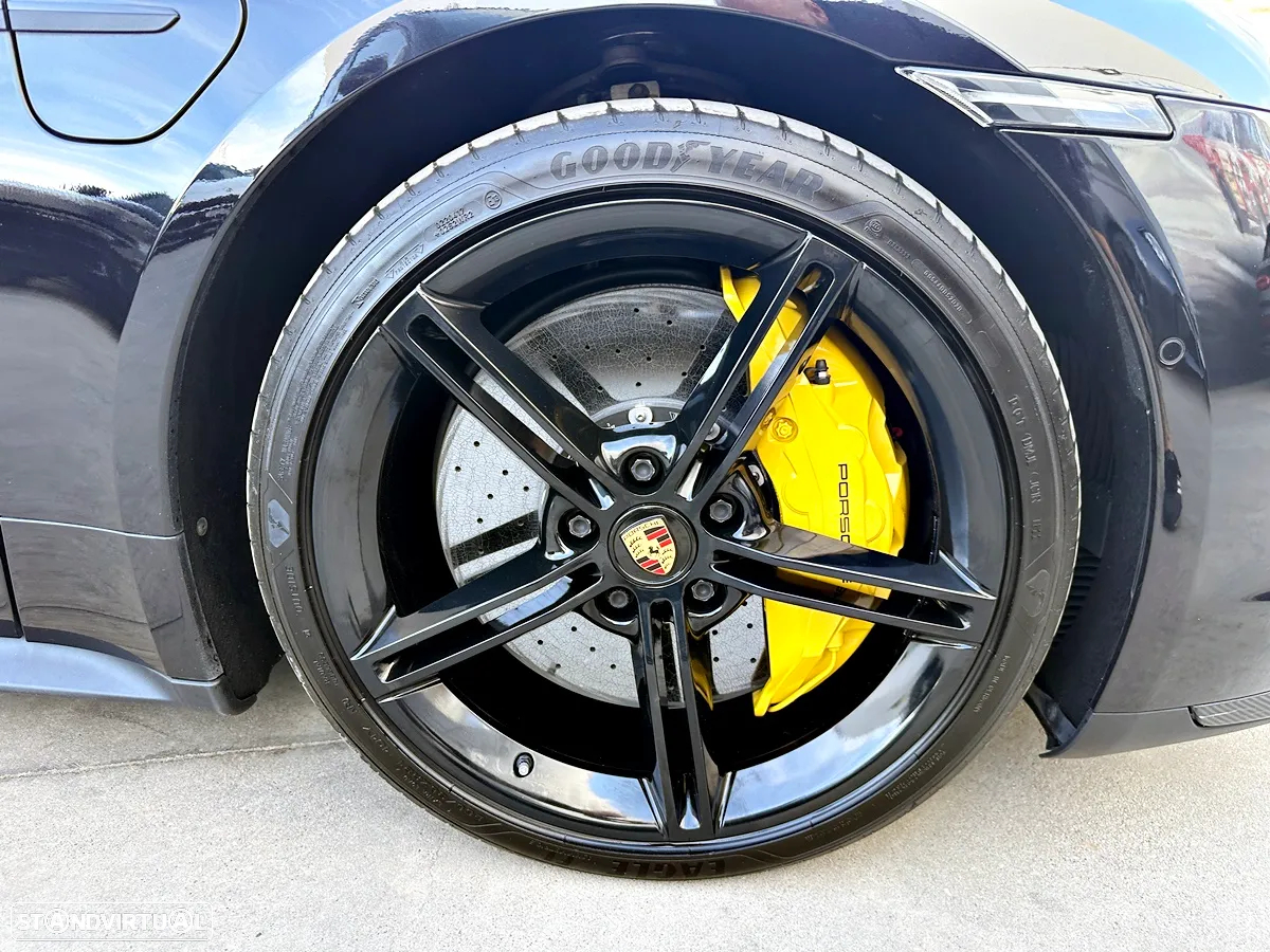 Porsche Taycan Turbo S - 46