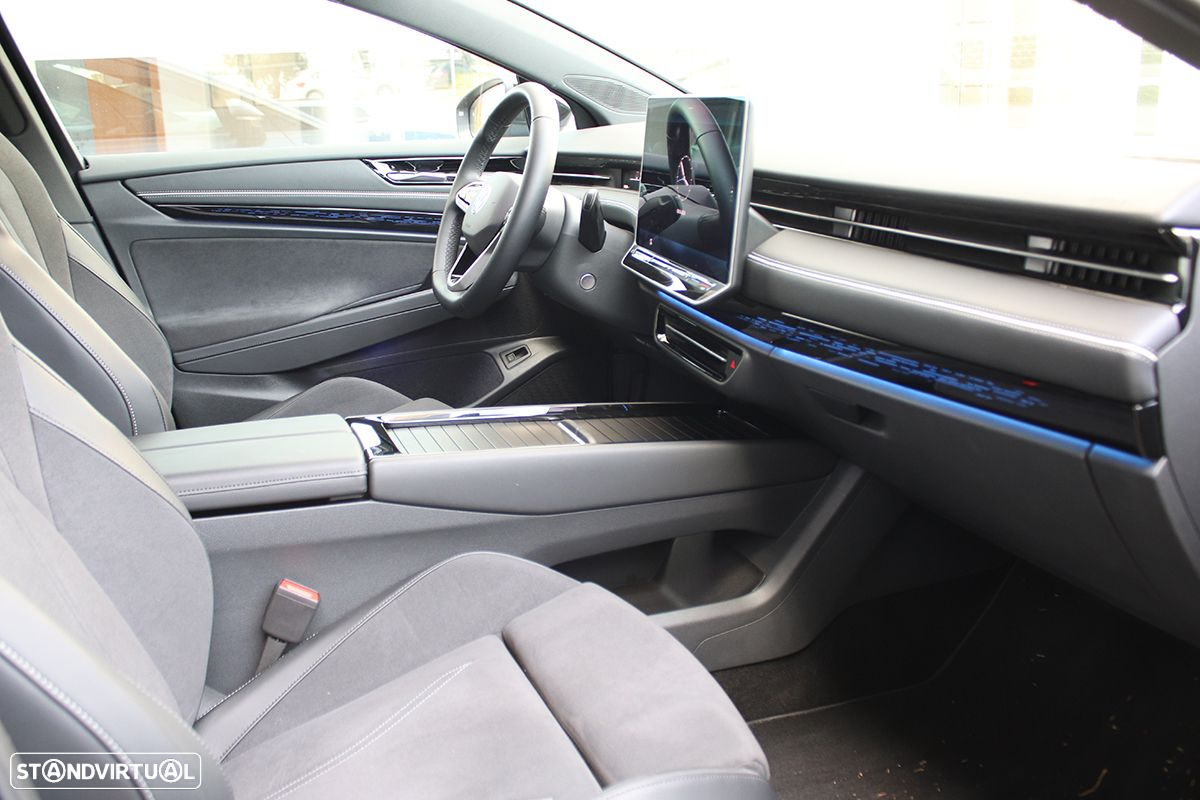 VW ID.7 Tourer 77 kWh Pro Urban - 15
