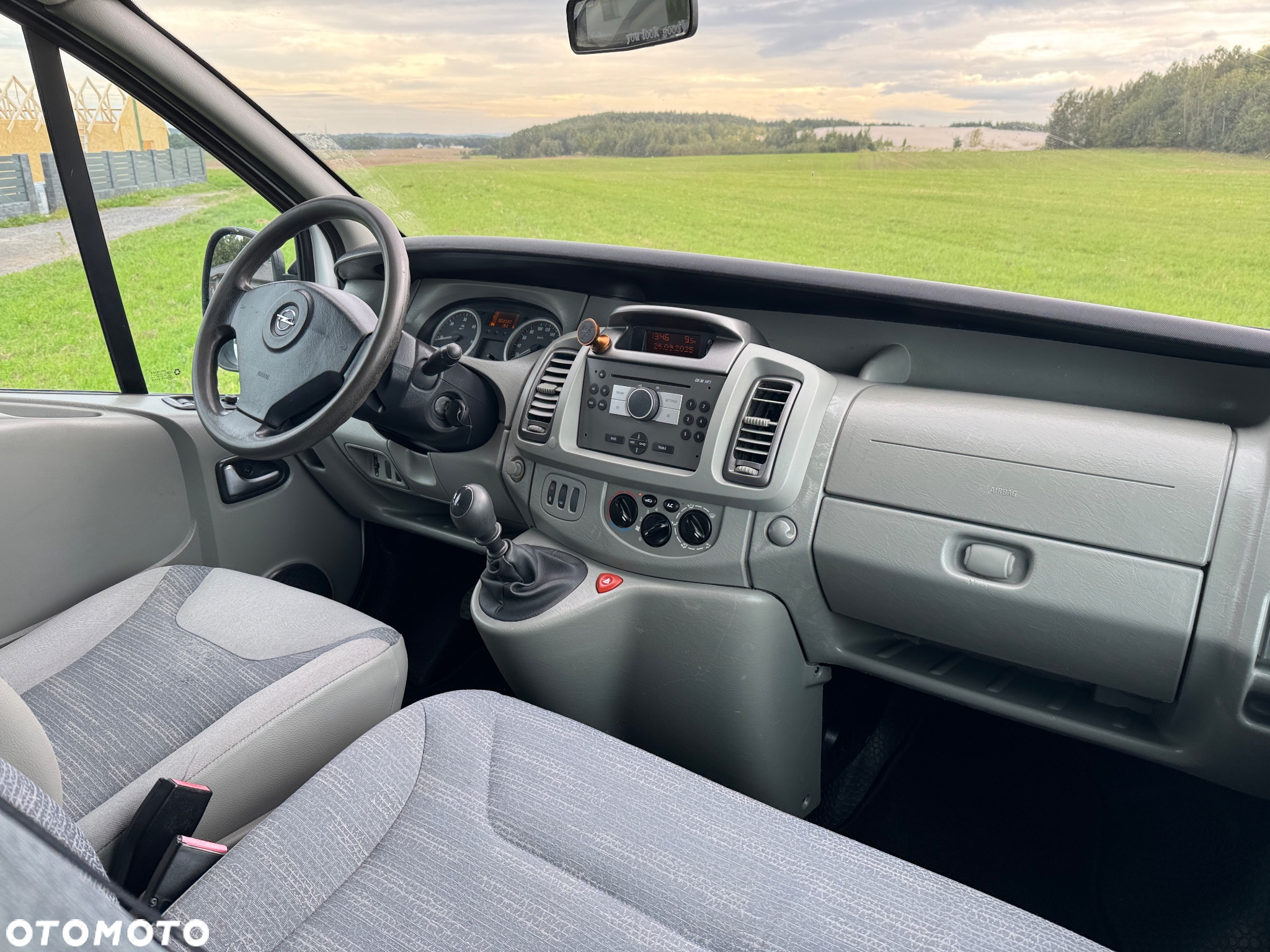 Opel Vivaro Tour Elegance L1H1 - 27