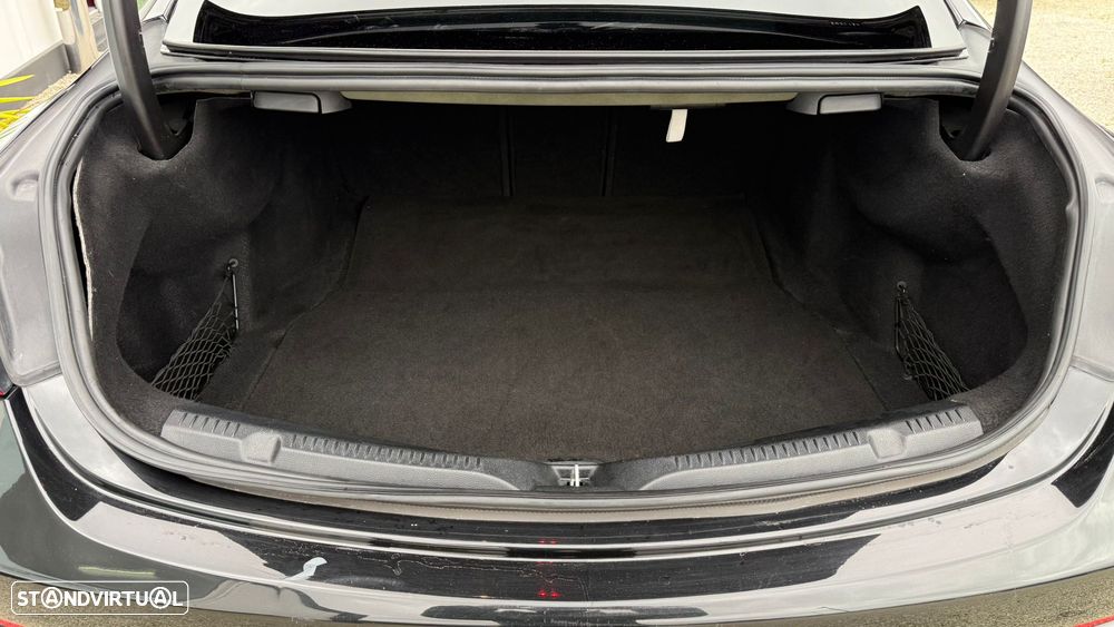 Mercedes-Benz E 220 d 4Matic Coupe 9G-TRONIC Edition 1 - 10