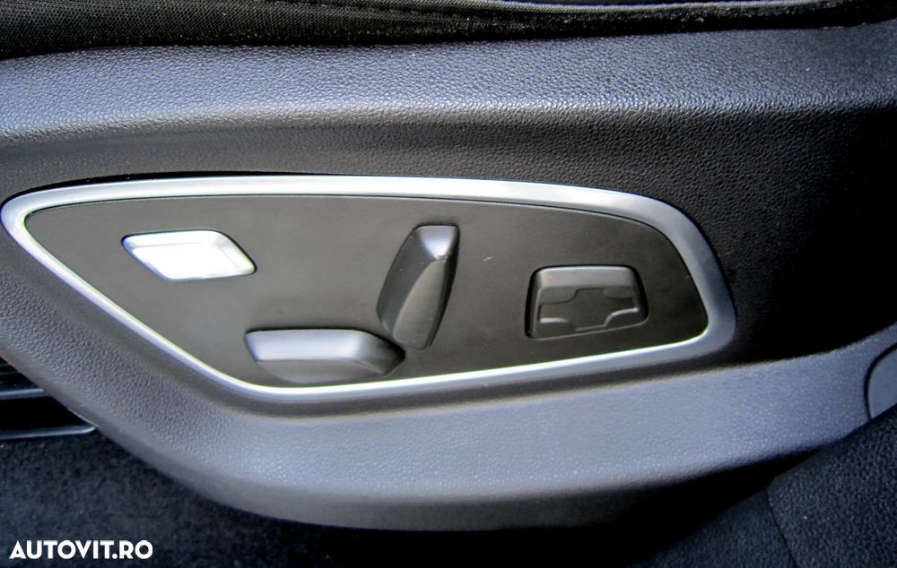 Renault Grand Scenic - 26
