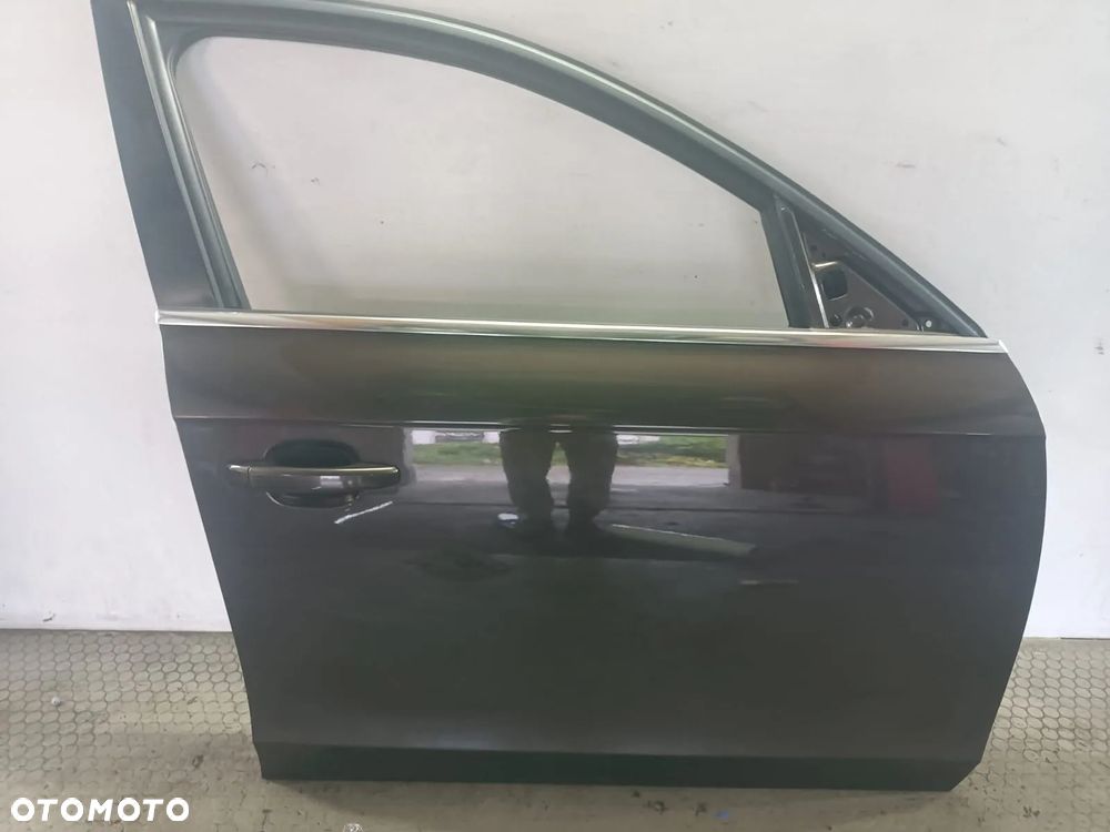 LZ8W drzwi prawe przod Audi A4 B8 08-15 czesci