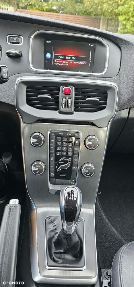 Volvo V40 - 8