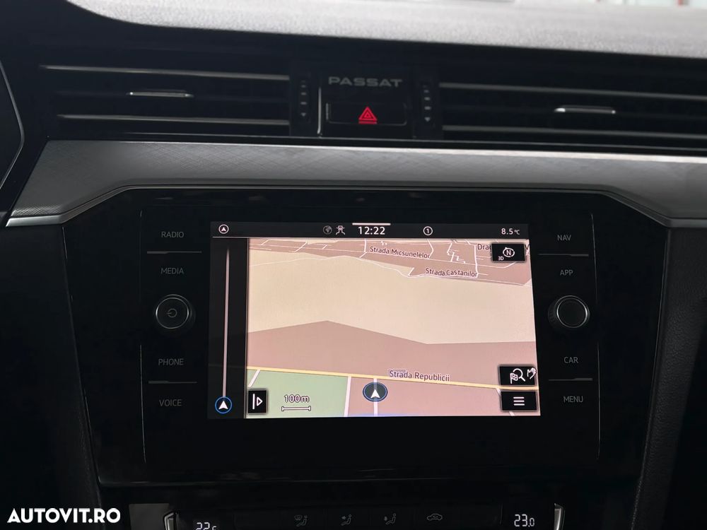 Volkswagen Passat Variant 1.6 TDI SCR DSG Business - 17