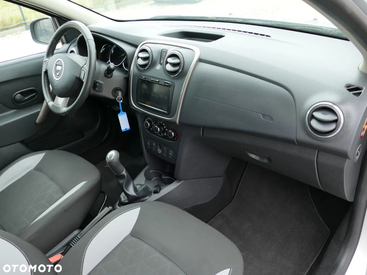Dacia Sandero Stepway TCe 90 (S&S) Celebration - 8