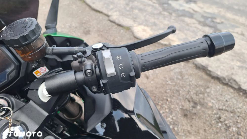 Kawasaki Ninja 1000 SX - 20