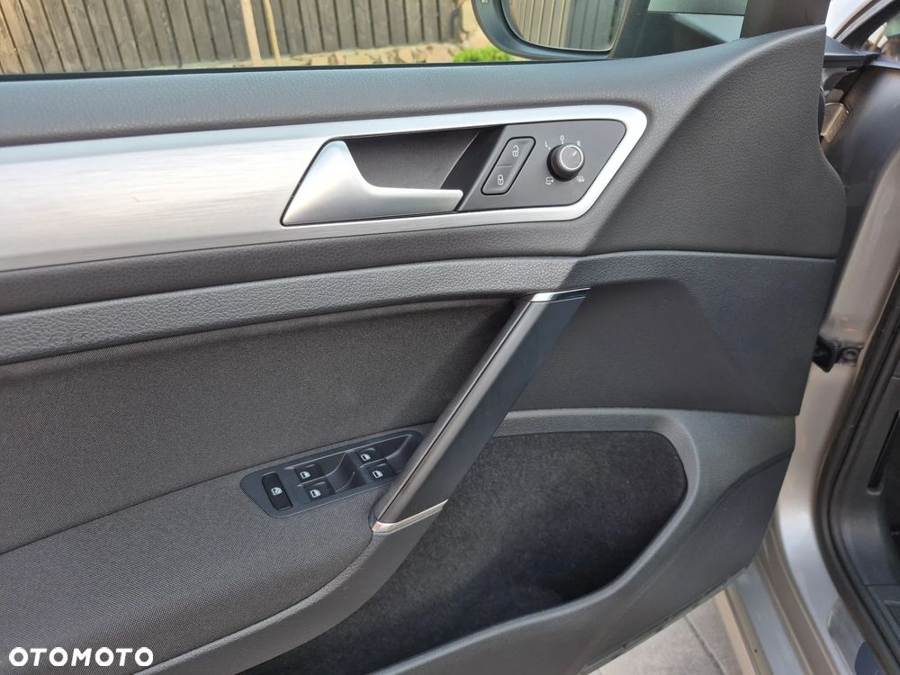 Volkswagen Golf 1.2 TSI BlueMotion Technology Cup - 12