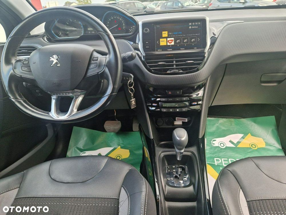 Peugeot 2008 PureTech 110 GPF Stop&Start EAT6 Allure - 17
