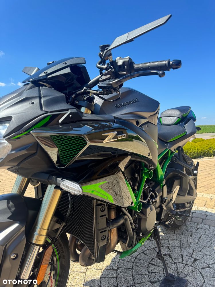 Kawasaki H2 - 6