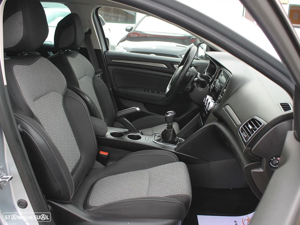 Renault Mégane Sport Tourer 1.5 Blue dCi Limited - 13