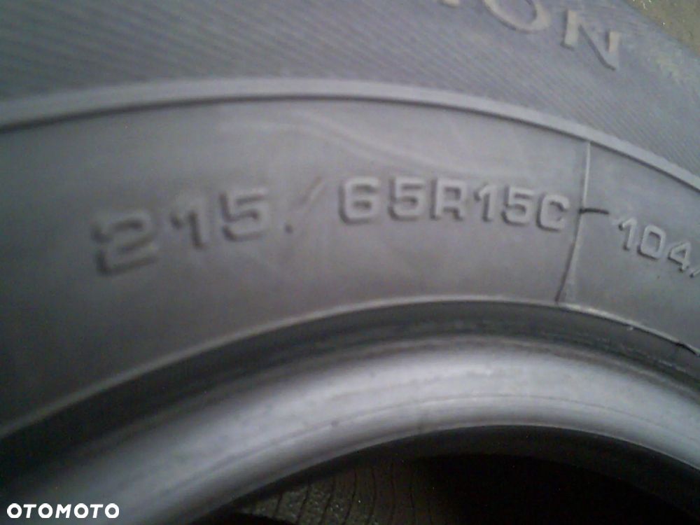 GOODYEAR UltraGrip Cargo CUG2 215/65R15C 5mm 2023 - 2