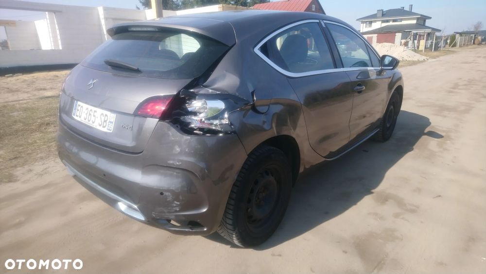 DS Automobiles DS 4 - 4