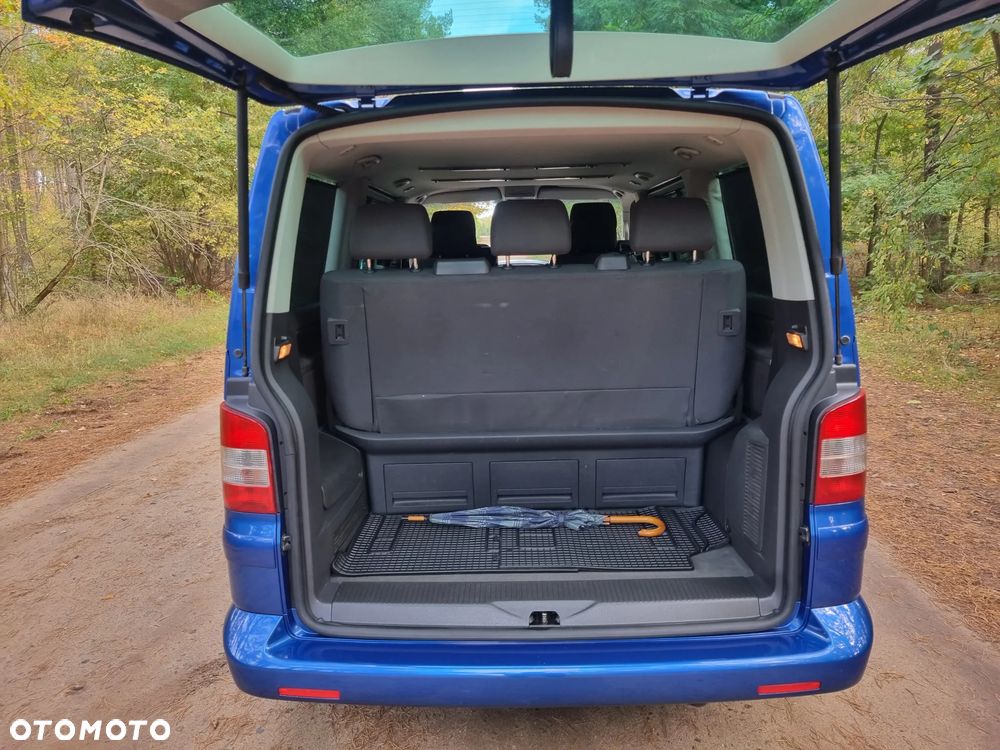 Volkswagen Multivan - 29