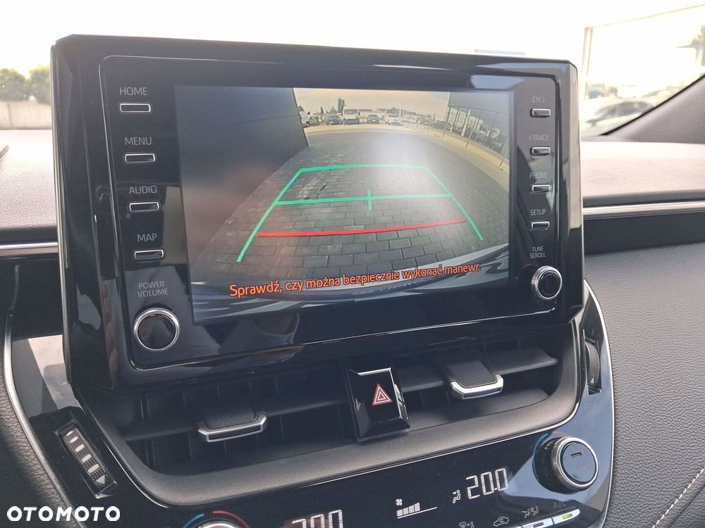 Toyota Corolla 1.8 Hybrid Comfort - 24