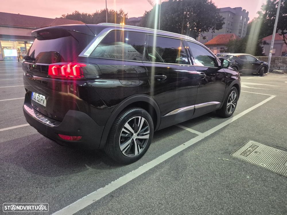Peugeot 5008 - 3