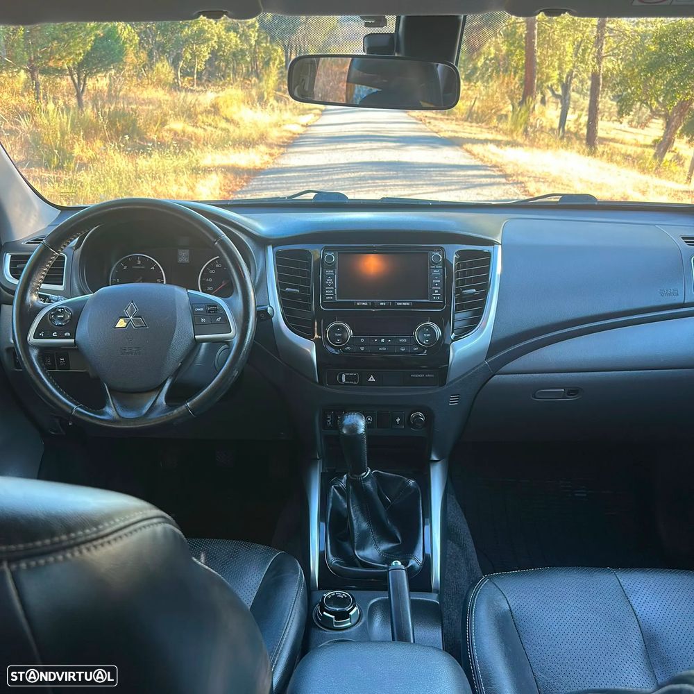 Mitsubishi L200 2.4 DI-D CD Instyle Strakar 4WD - 15