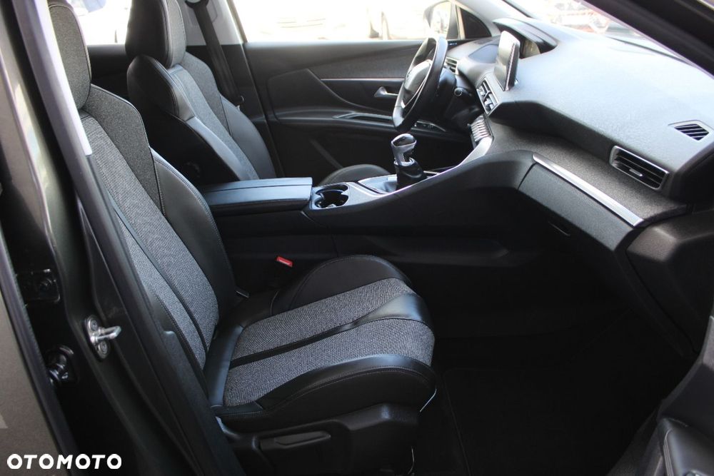 Peugeot 3008 - 25