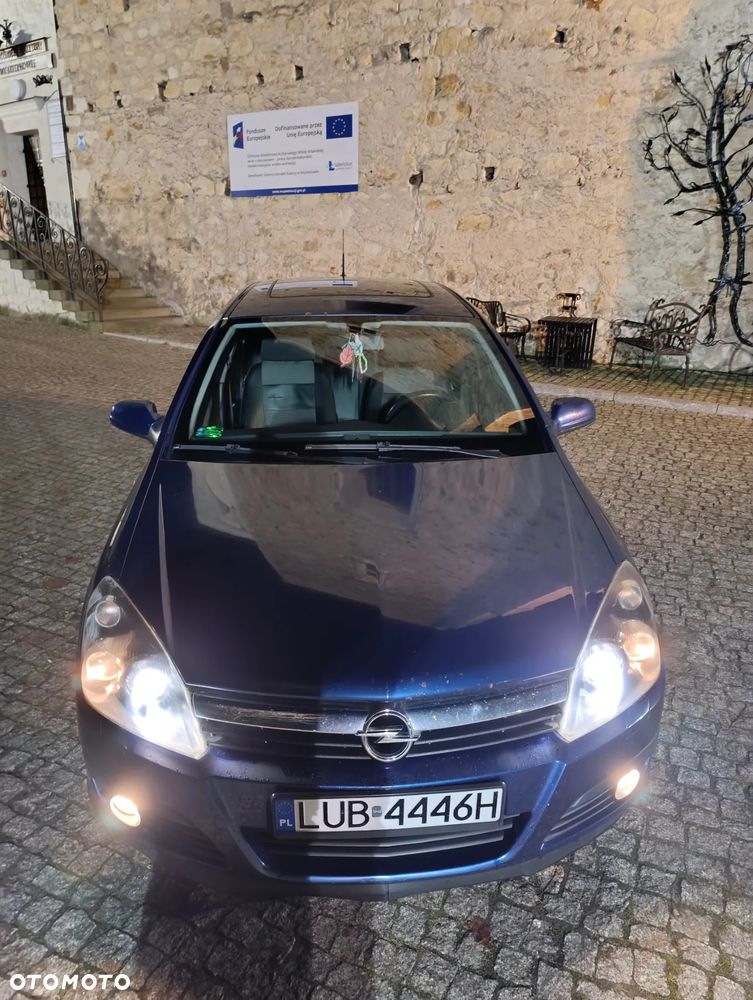Opel Astra 1.9 CDTI Cosmo - 2
