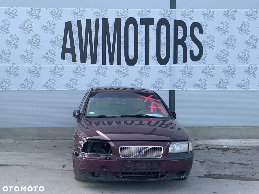 VOLVO S80 *SAMOCHÓD NA CZĘŚCI* MASKA, LAMPA, DRZWI, LUSTERKO, ZDERZAK, GRILL, BŁOTNIK, KLAPA, BELKA, DESKA, FOTELE, KANAPA, ĆWIARTKA, KIEROWNICA, TARCZE, ZACISKI, ZAWIESZENIE, KOMPLETNY PRZÓD, KOMPLETNY TYŁ, LICZNIK, ZEGARY, PRAWE LEWE PRZÓD TYŁ - 2