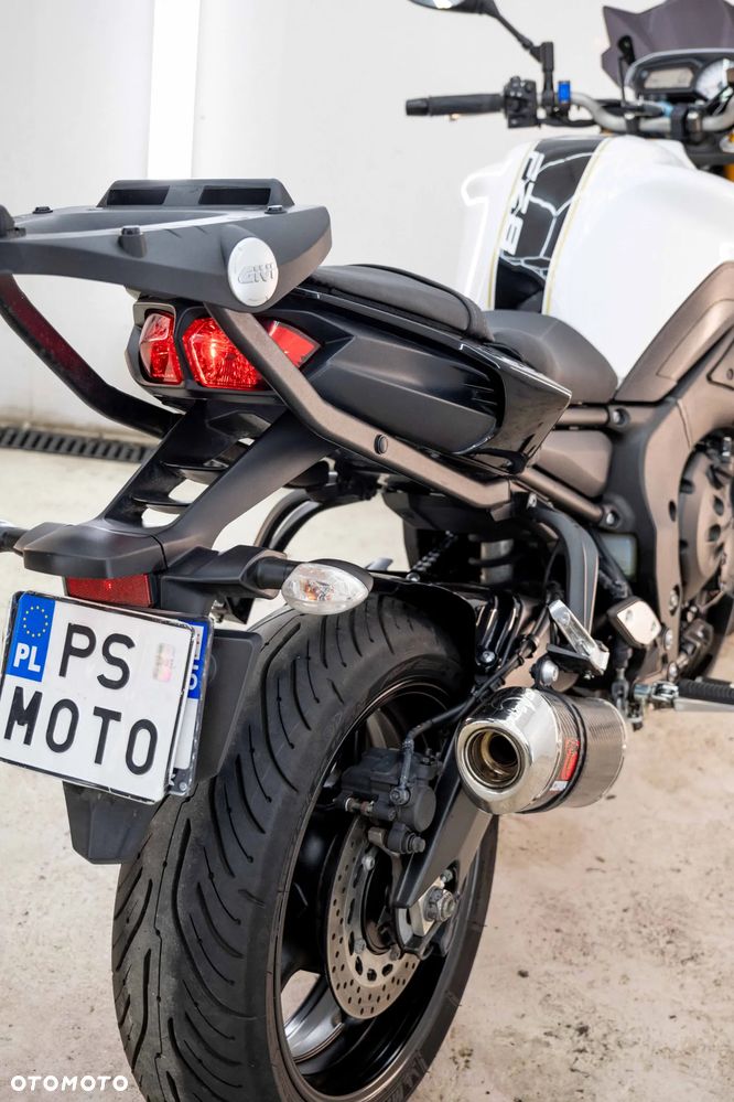 Yamaha FZ8 - 18
