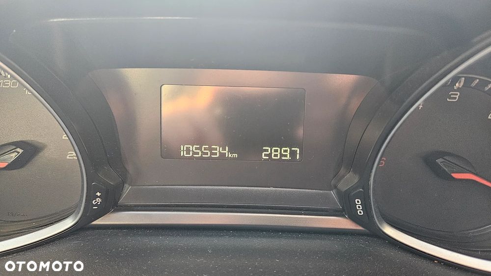 Peugeot 308 1.5 BlueHDi Active S&S - 9