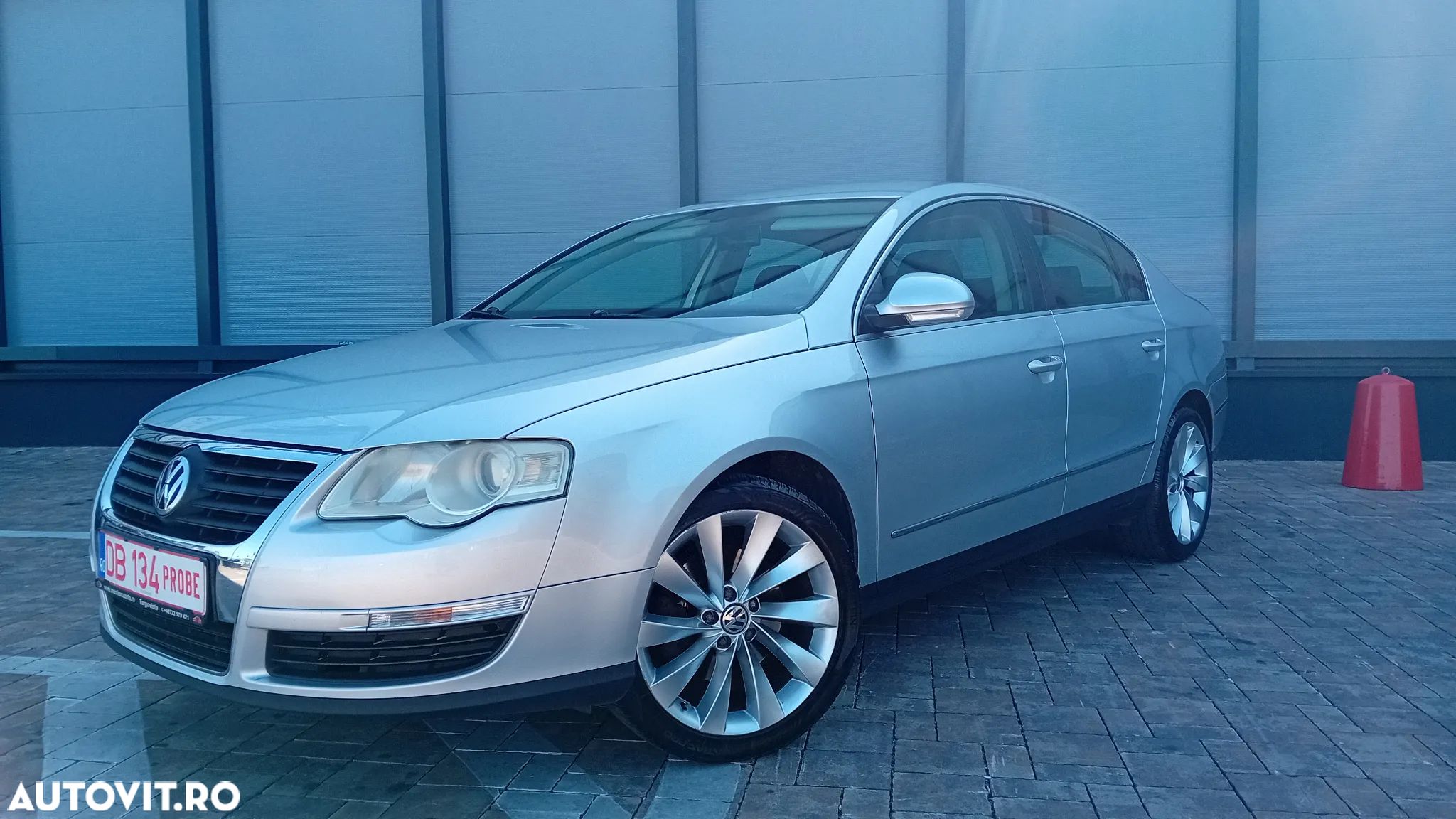 Volkswagen Passat Variant 1.6 FSI Comfortline - 1