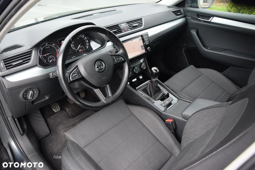 Skoda Superb 2.0 TDI Ambition - 16