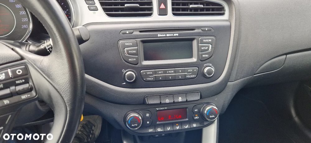 Kia Ceed 1.6 GDI Vision - 25