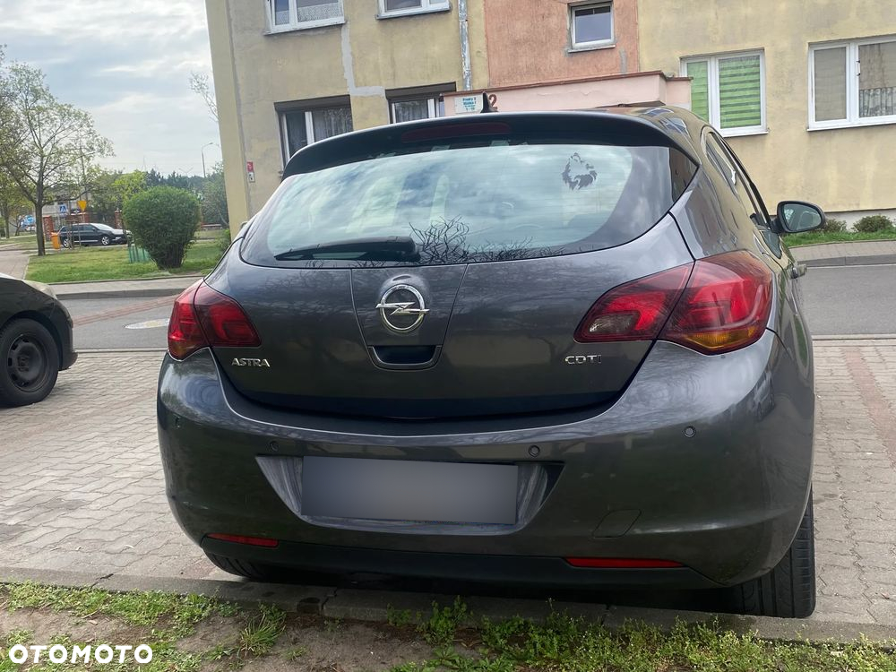 Opel Astra IV 1.7 CDTI Cosmo - 6