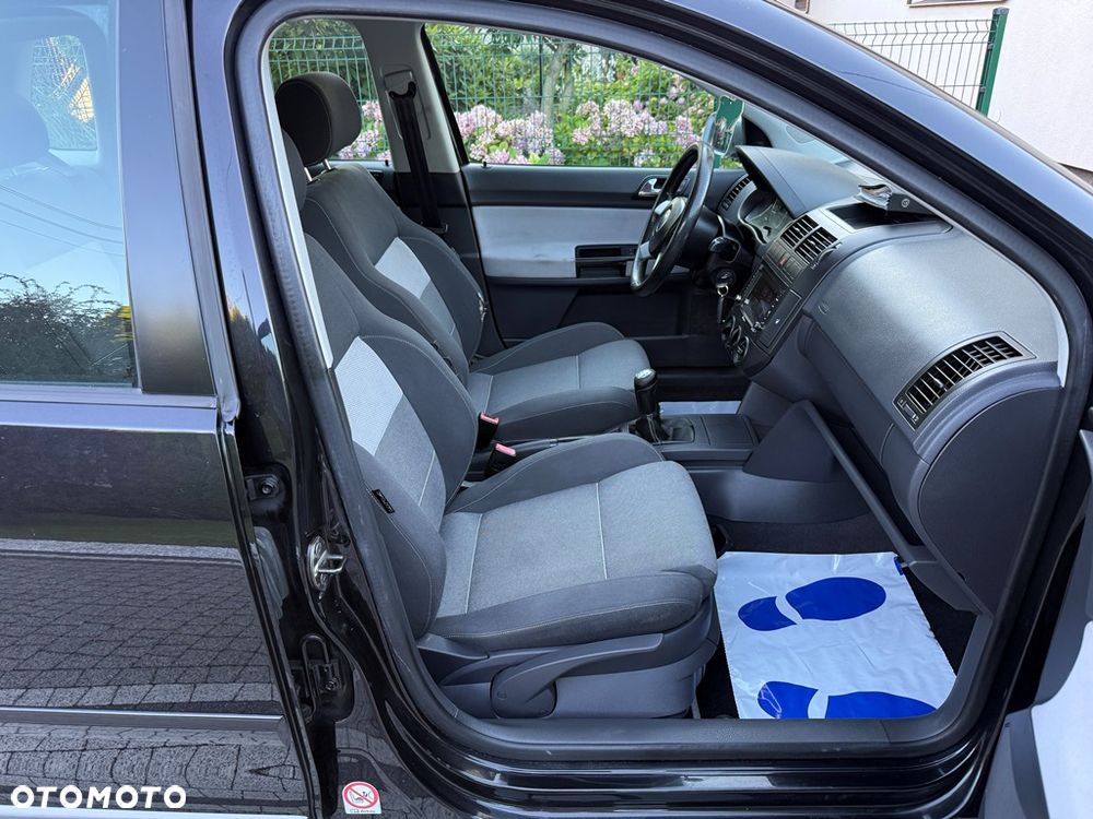 Volkswagen Polo 1.4 16V Fun - 25