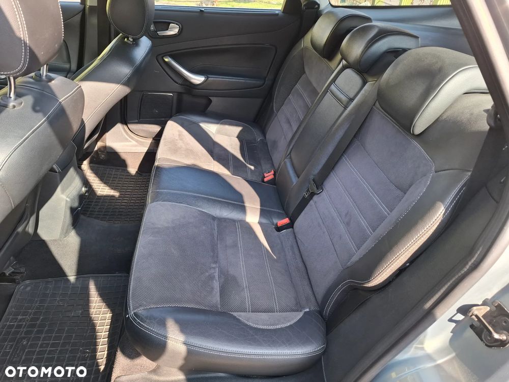 Ford Mondeo 2.0 TDCi Titanium S - 19