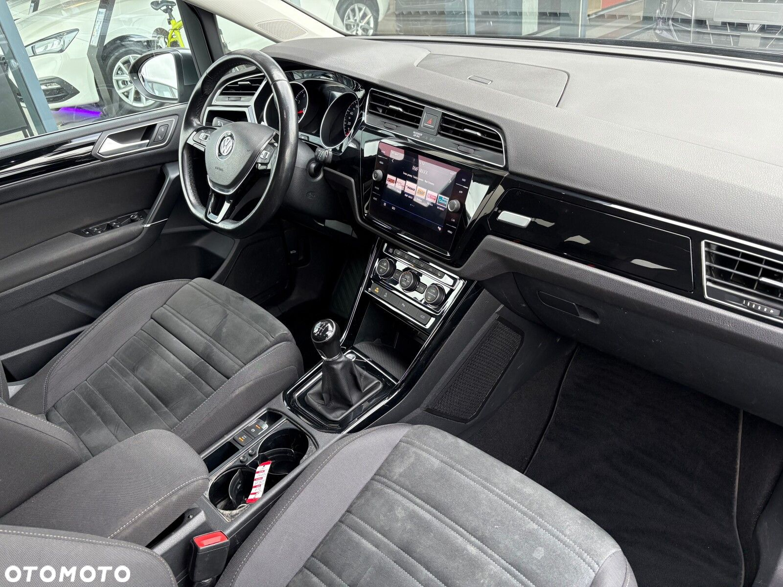 Volkswagen Touran 1.5 TSI EVO Highline - 16