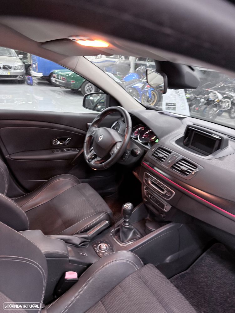 Renault Mégane Sport Tourer 1.5 dCi GT Line - 23