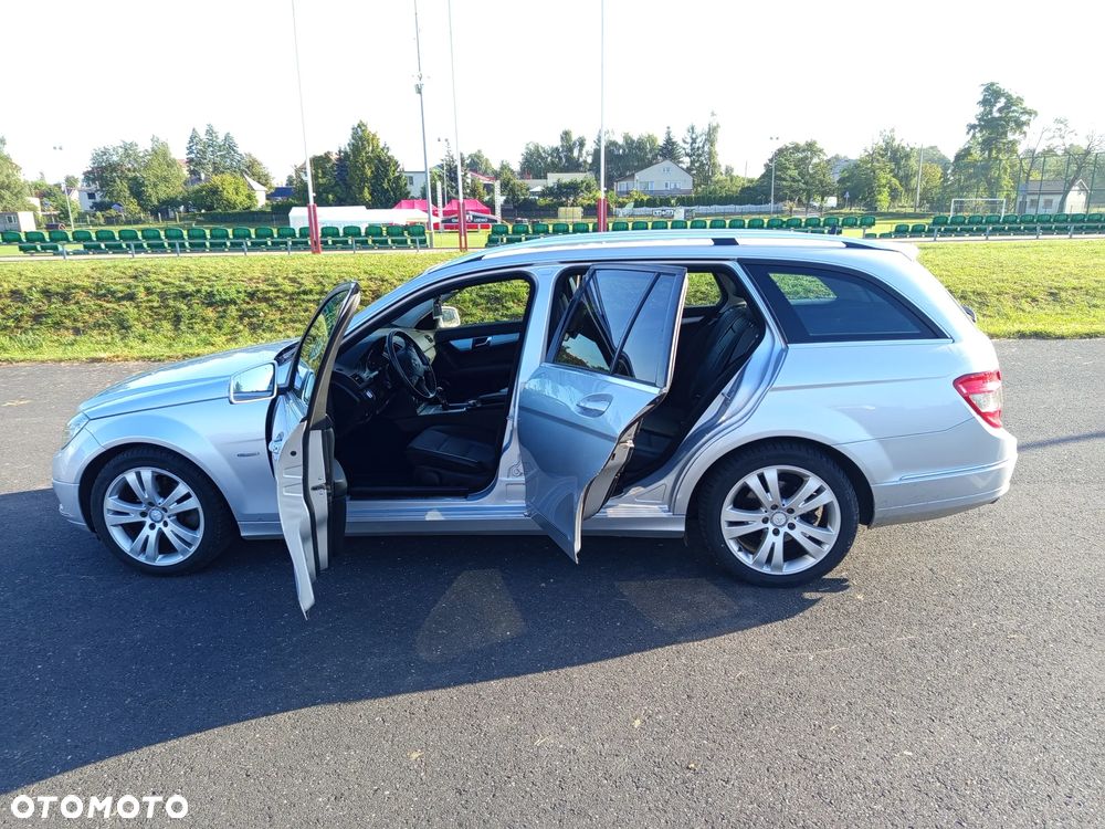 Mercedes-Benz Klasa C 200 CDI DPF (BlueEFFICIENCY) Avantgarde - 5