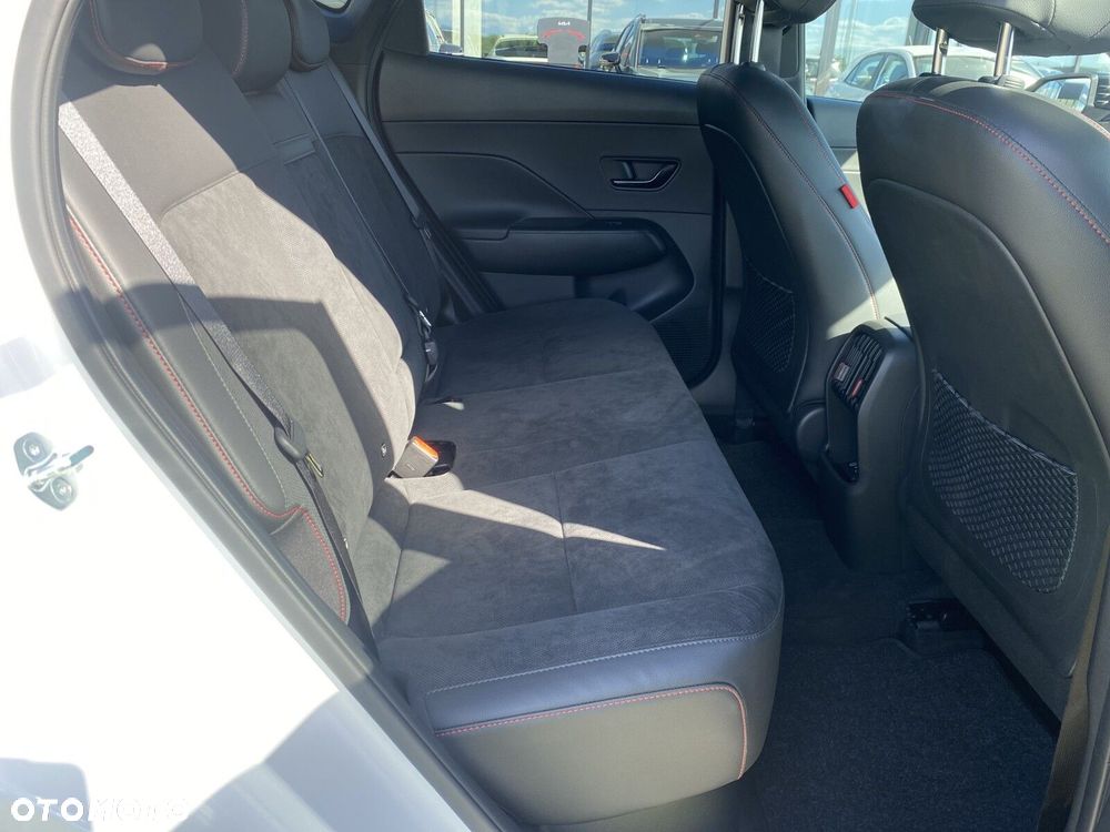Hyundai Kona - 15
