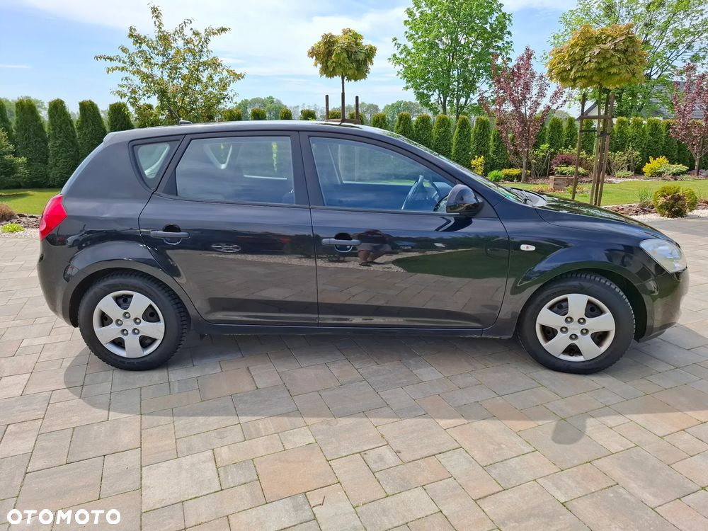Kia Ceed 1.4 CVVT LX - 23