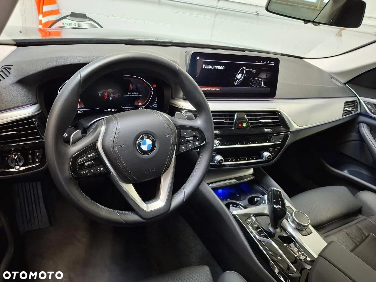 BMW Seria 5 520d xDrive - 14