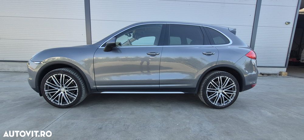 Porsche Cayenne - 19