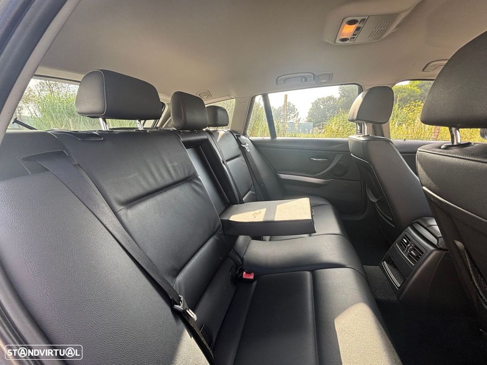 BMW 318 d Touring Navigation - 16