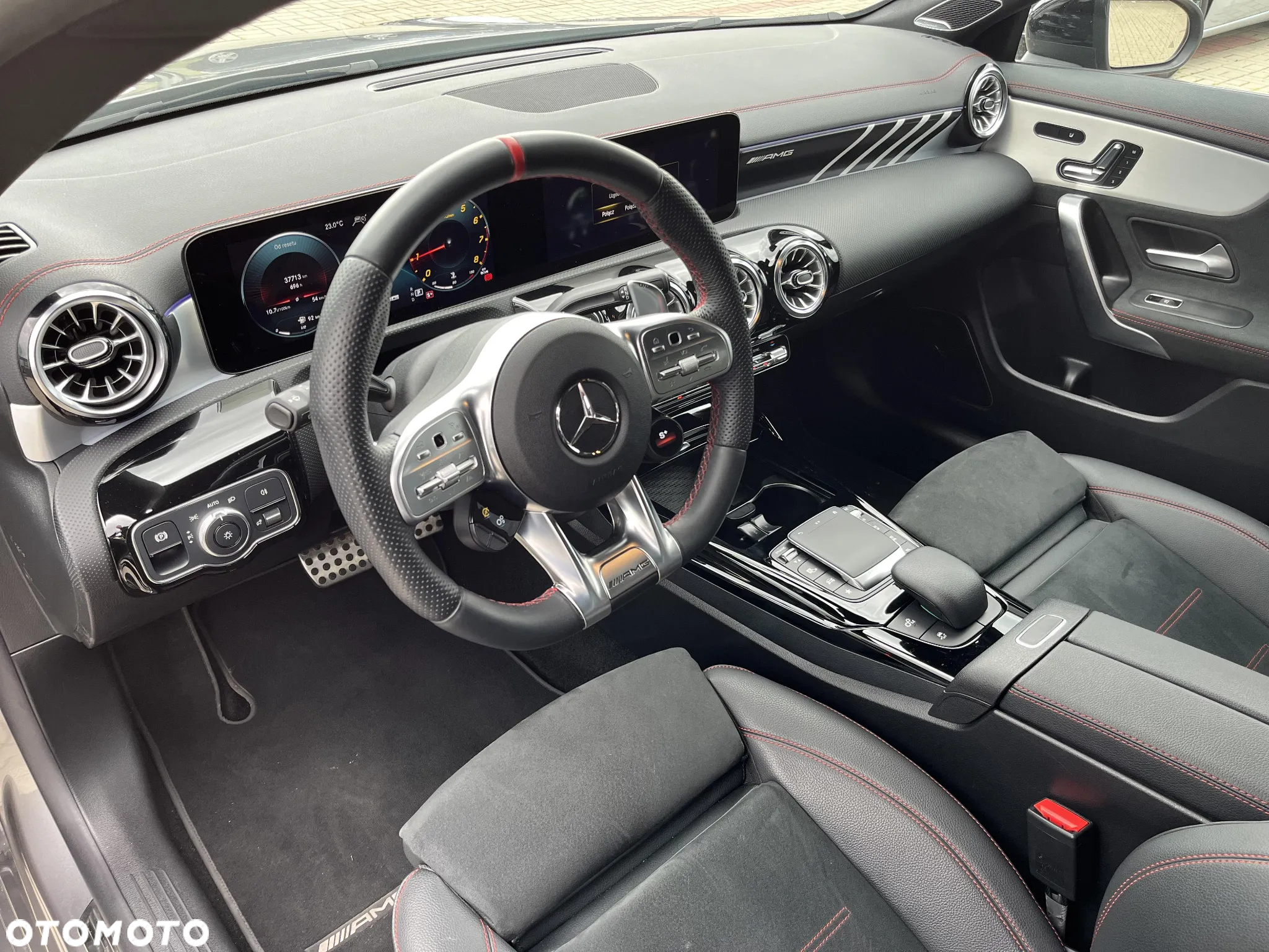 Mercedes-Benz CLA AMG 35 4-Matic 7G-DCT - 9