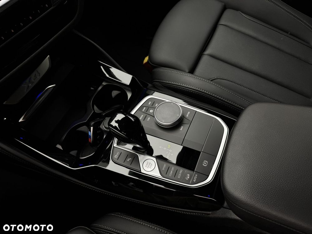 BMW X4 xDrive20d mHEV sport - 29