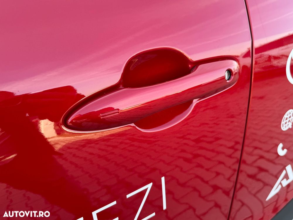 Toyota Yaris Cross 1.5 VVT-i HSD 4x2 Dynamic - 27